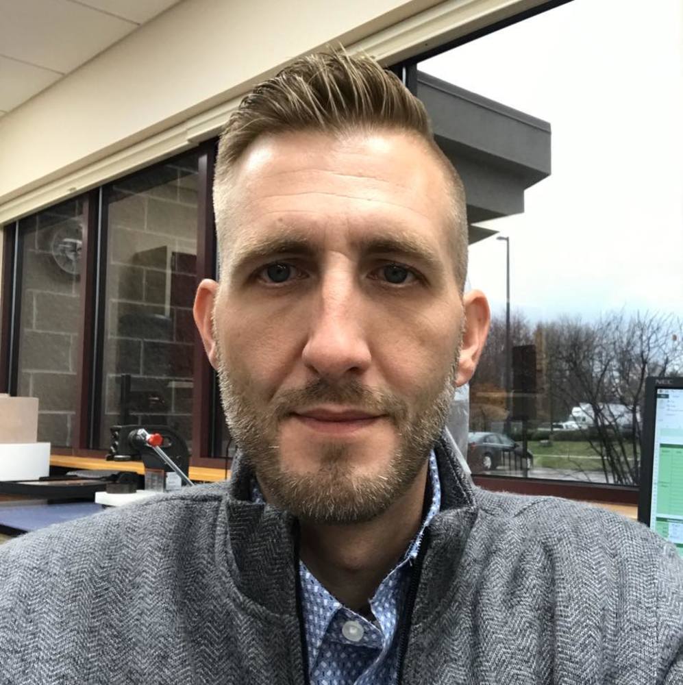 Meet your Posher, Jonathan